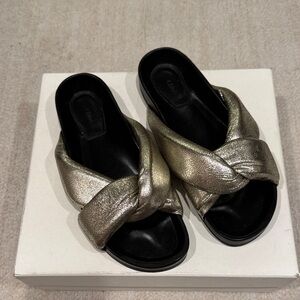Chloé Silver Leather Nolan Slide Sandals